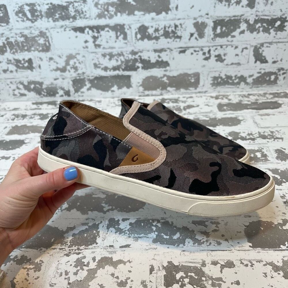 Olukai | pink camo slip on loafers